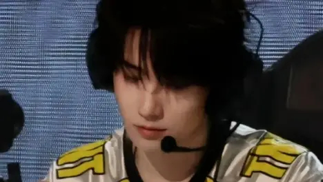 官方发布S15LOL全球总决赛主题曲《登神长阶（Ascension）》，MV暗藏冠军线索。